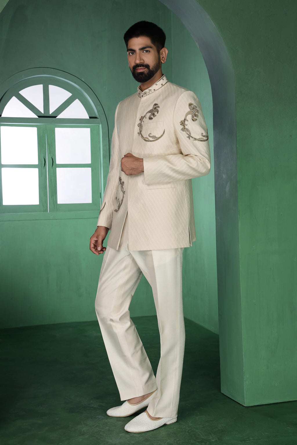 Light Beige Fish & Floral Bandgala