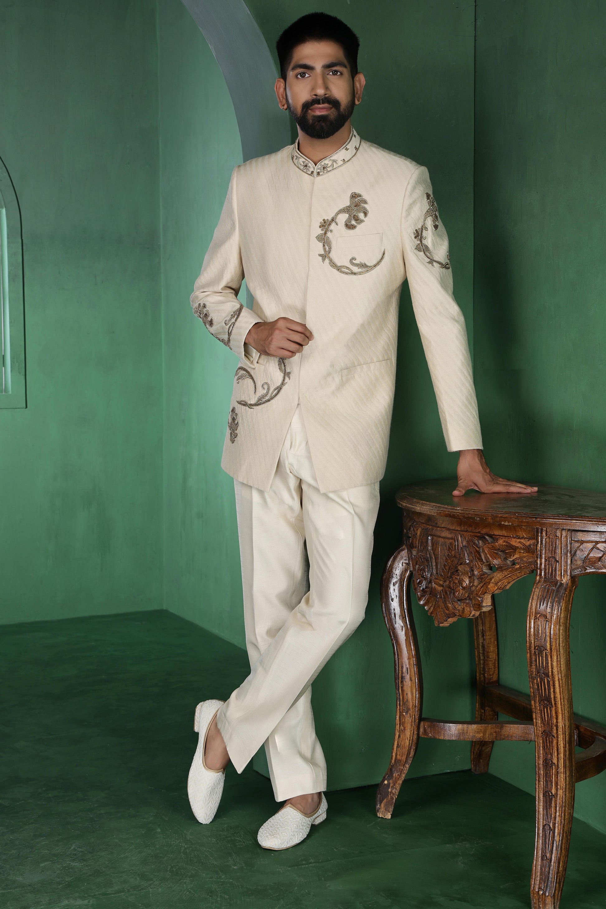 Light Beige Fish & Floral Bandgala